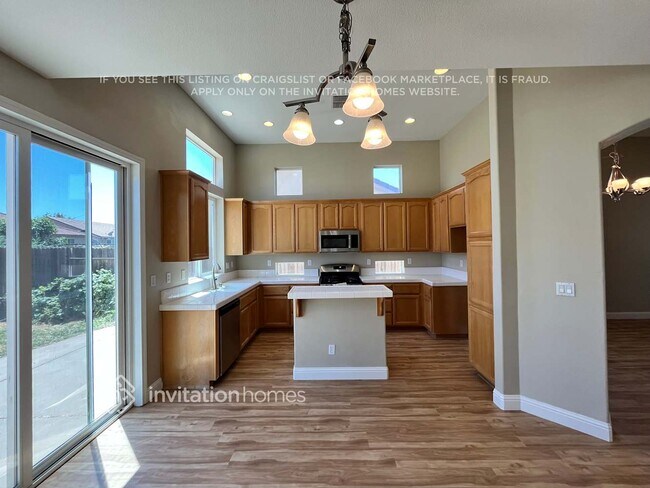 Foto del edificio - 1740 Cattail Dr