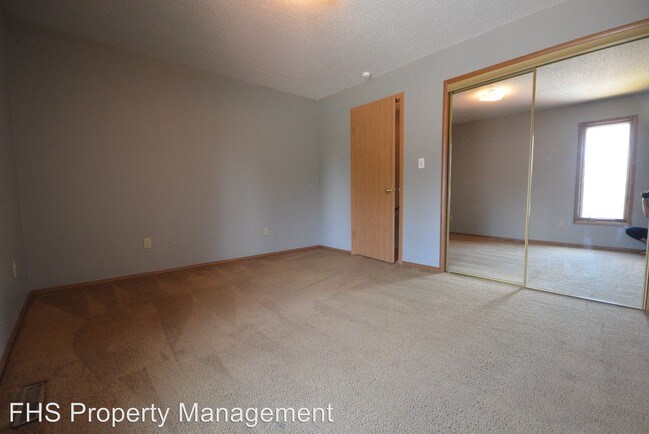 Foto del edificio - 3027 W Roxbury St