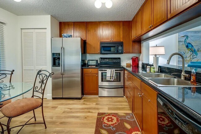 Building Photo - **LOVELY FURNISHED SEASONAL RENTAL**3 BEDS/2 BATHS**DEAUVILLE**AVAILABLE**
