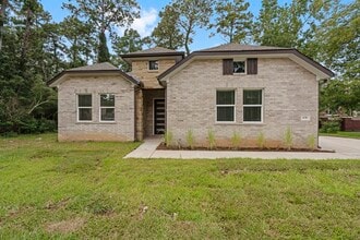 Building Photo - 478 Stephen F Austin Dr