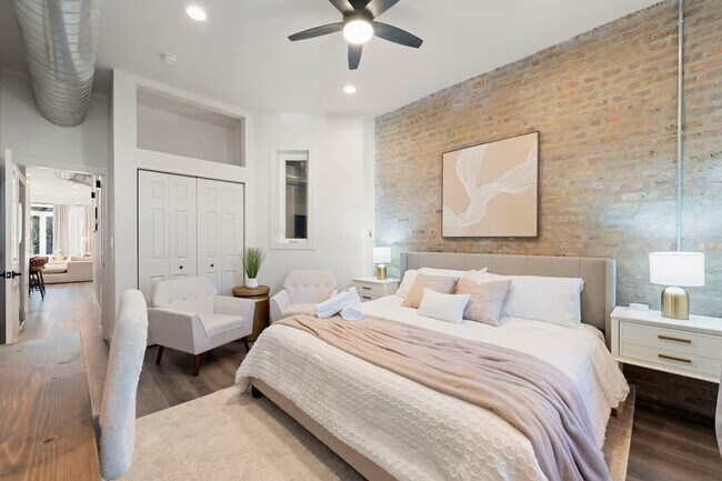 Foto del edificio - 1543 N Claremont Ave