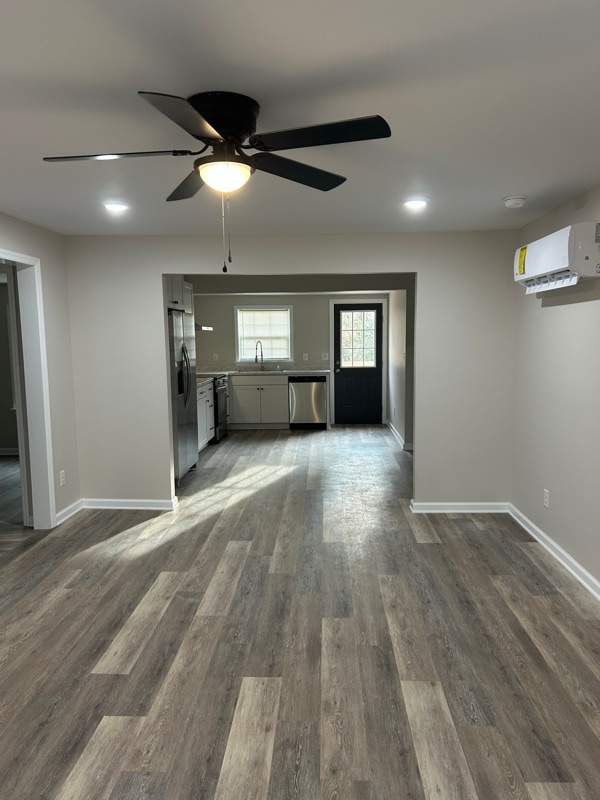 Foto del edificio - 1763 Bridgewood Rd