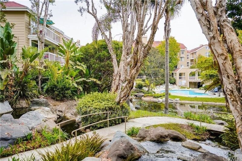 20341 Bluffside Cir Unit 108, Huntington Beach, CA 92646 Condo for