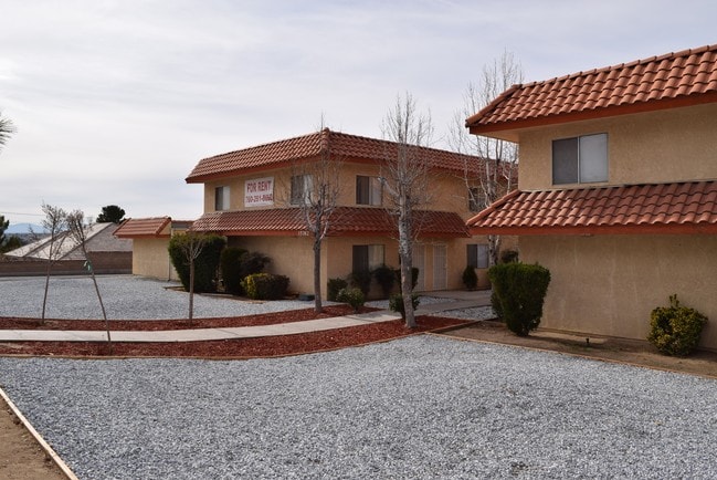 Building Photo - 15774 Tuscola Rd