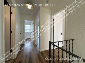 Building Photo - 913 N Kalamazoo St