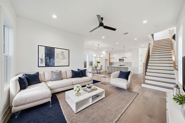 Foto del edificio - 2036 Thonig Rd