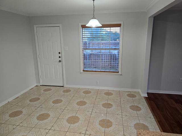 Building Photo - 1334 Falcon Dr