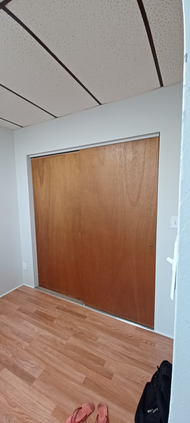 Foto del edificio - 1147 W Grand Ave