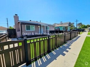 Building Photo - 5012 N Bentree Cir