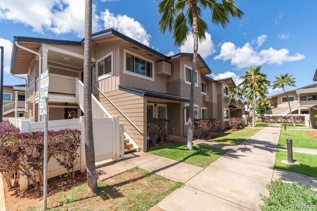 Building Photo - $2100 / 1br - 500ft2 - 1br/1ba/2pkg Townho...