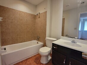 Building Photo - 11651 Woodbuck Trail