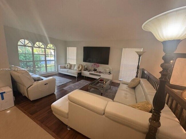 Foto del edificio - 4520 NW 52nd St