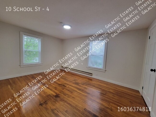Building Photo - 10 School St