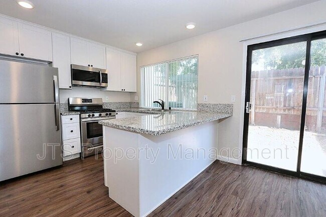 Building Photo - 5824 Alorn Ln