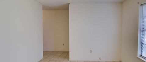 Building Photo - 900 Lancelot Cir