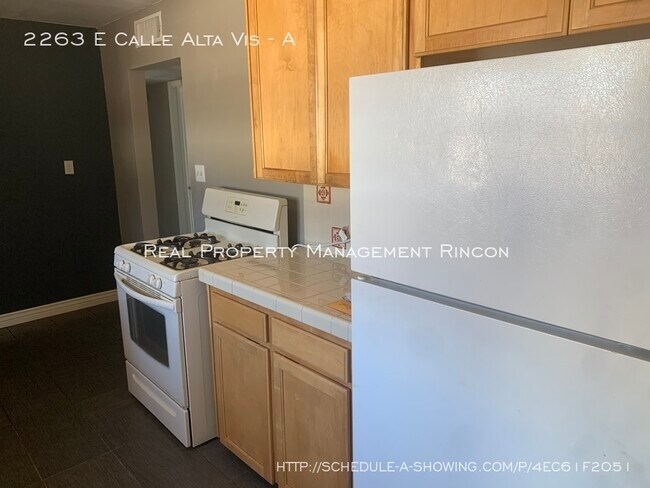 Building Photo - 2263 East Calle Alta Vista