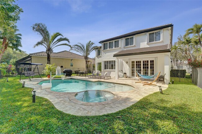 Building Photo - 1367 Camellia Cir