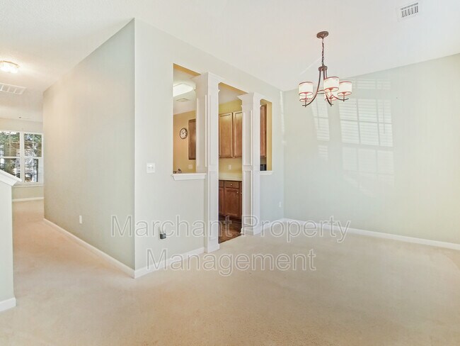 Building Photo - 527 Fagin Cir