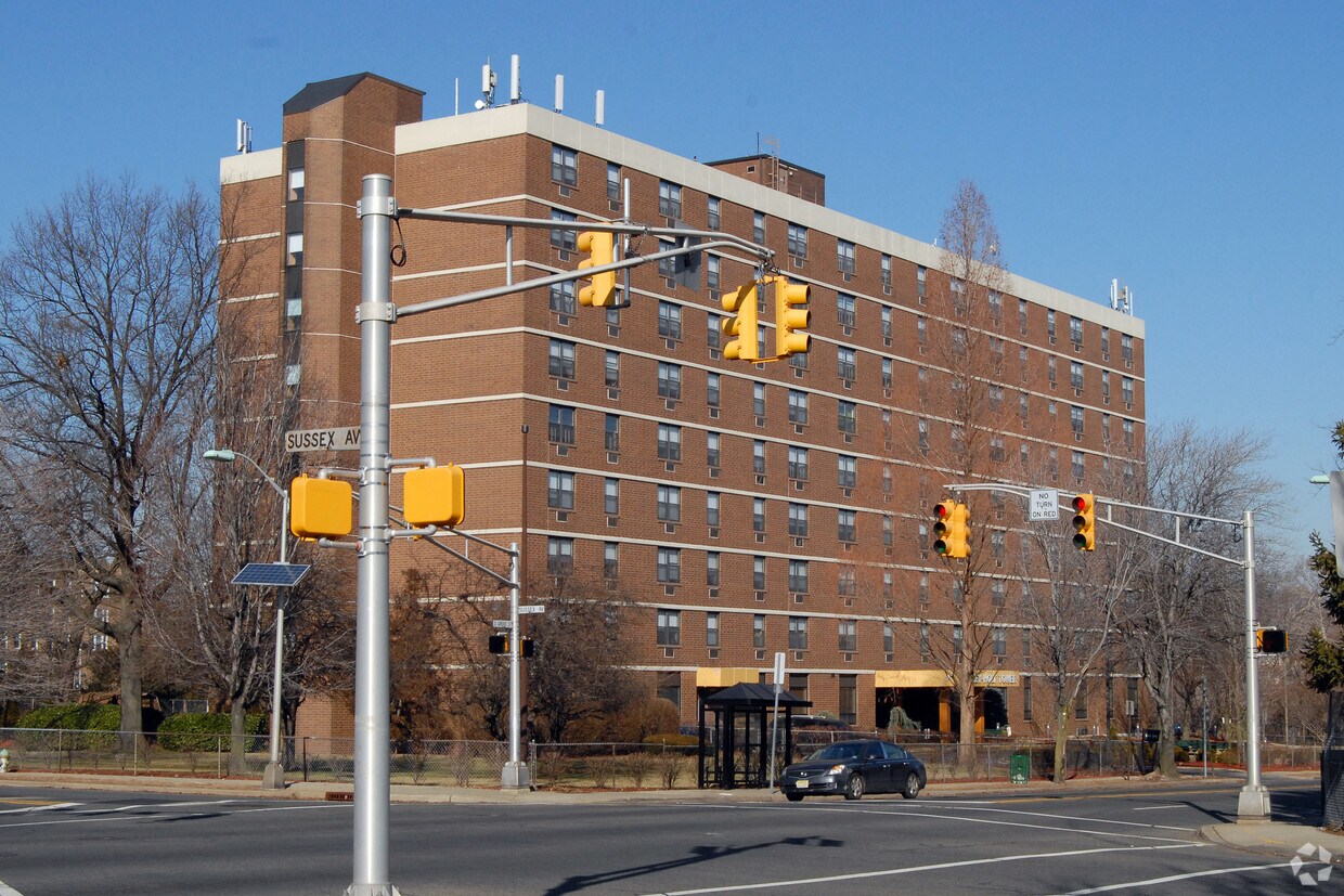 Foto principal - Bailey-Holt Tower