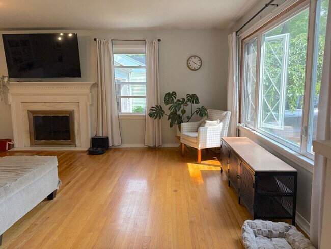 Building Photo - Charming 3BR House in Boardman