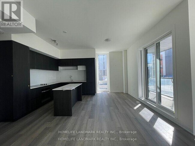 Building Photo - 5 Steckley House Ln