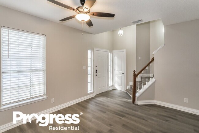 Foto del edificio - 4737 Waterway Dr N