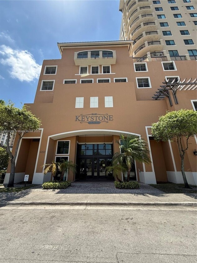 Foto principal - 4242 NW 2nd St