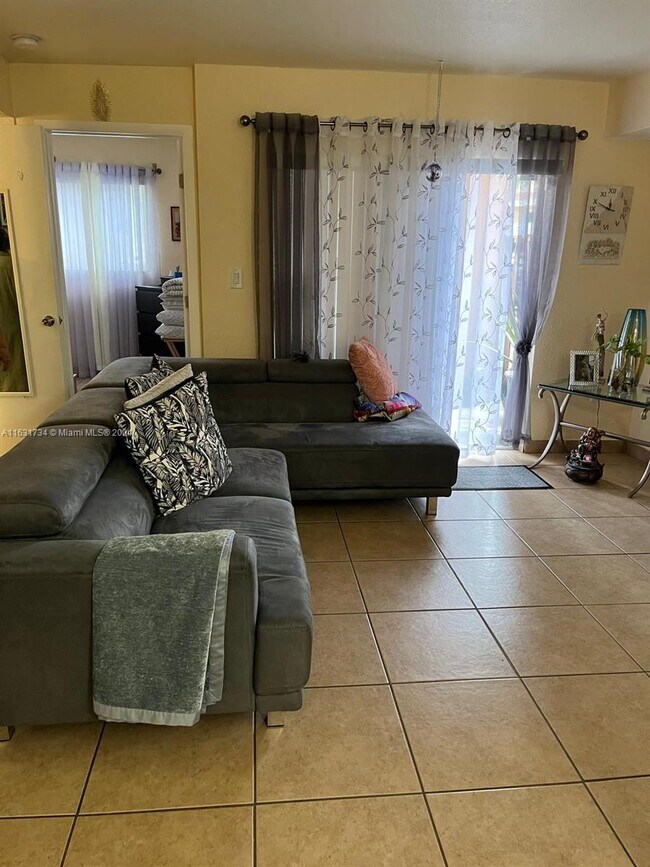 Foto del edificio - 14915 SW 80th St