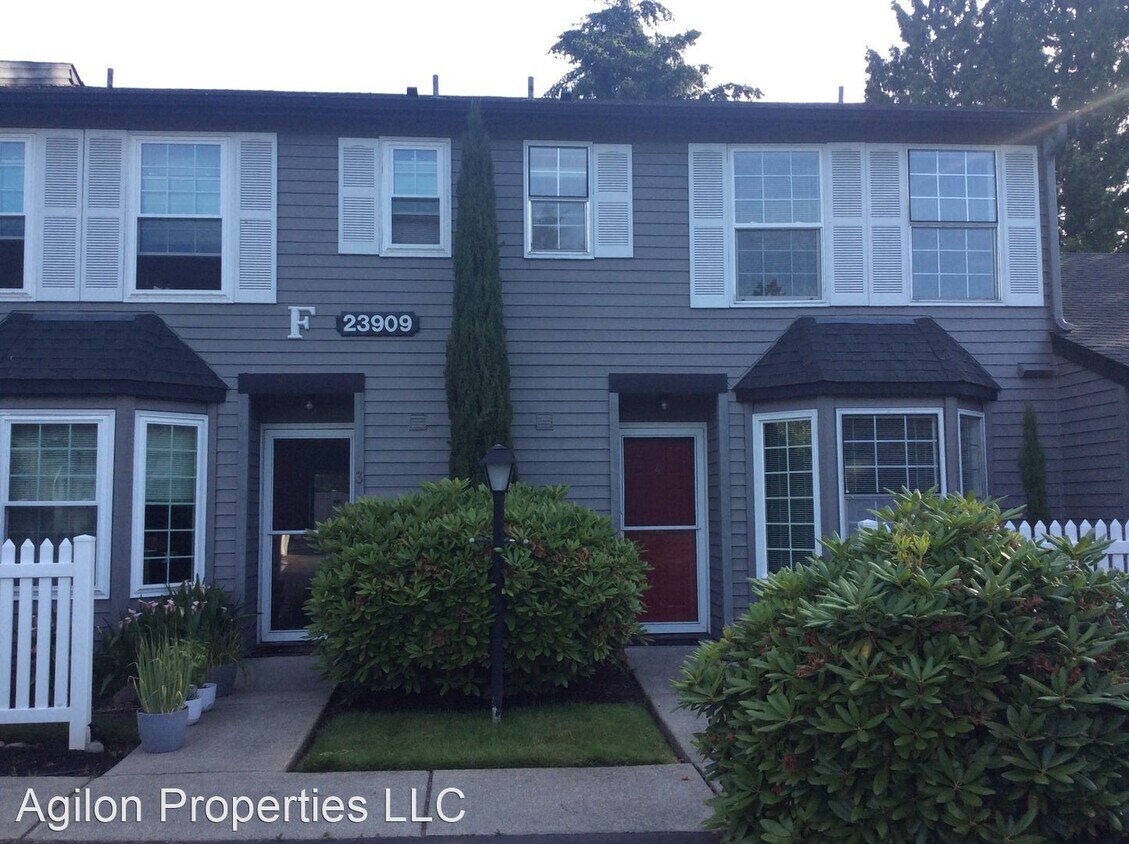 Foto principal - 2 br, 2 bath House - 23909 56th. Ct. S #F-4