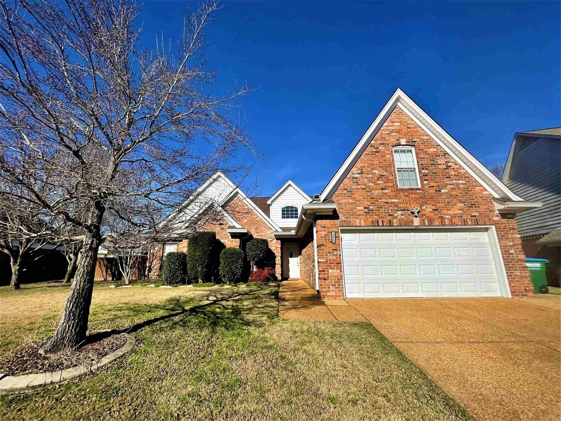 Foto principal - 11652 Belle Manor Dr