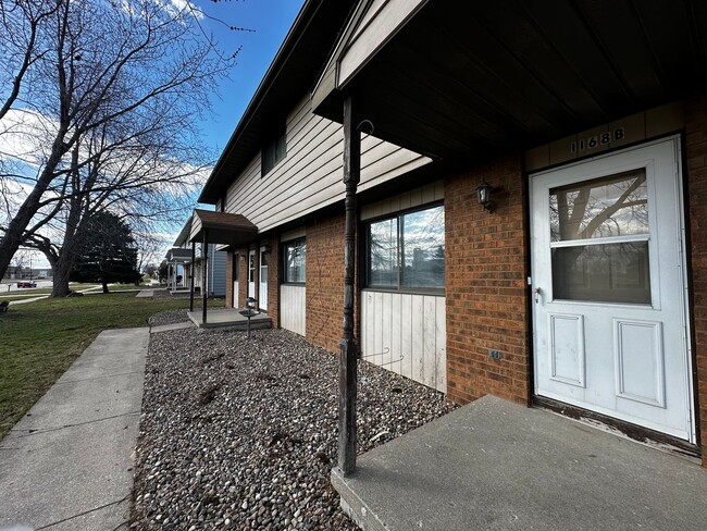 Building Photo - 1168 Scheuring Rd