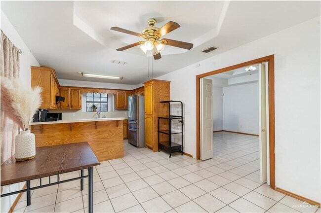 Foto del edificio - 8 E Ivy Ave