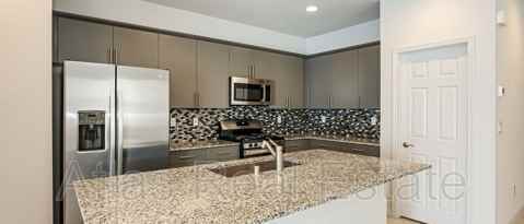Building Photo - 1625 Guyot Ct