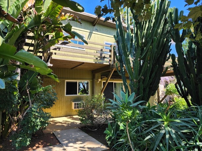 Building Photo - Updated 1BR/1BA apartment