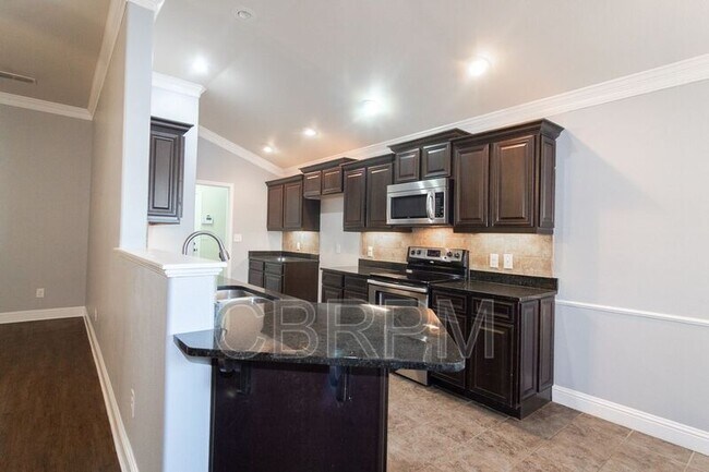 Foto del edificio - 5612 109th St