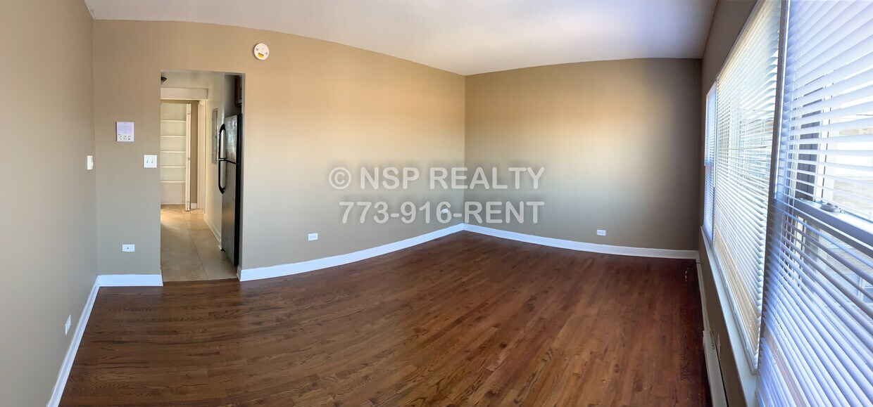 Primary Photo - 7628 N Milwaukee Ave
