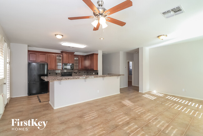 Foto del edificio - 5353 E Harmony Ave