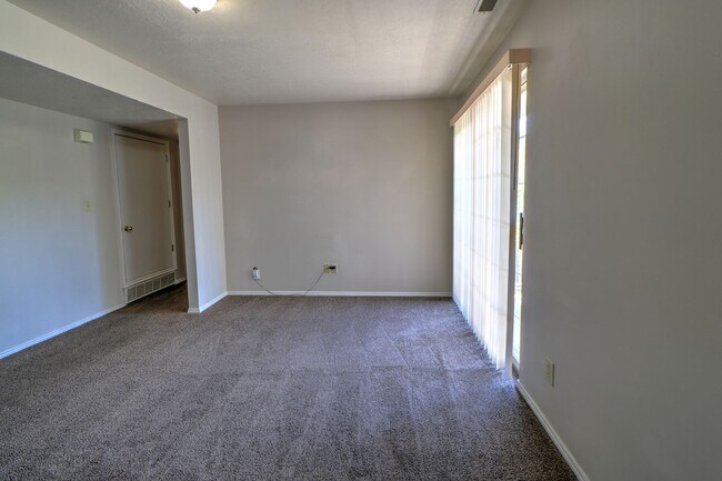 Foto del edificio - 1273 Riverside Ave #11