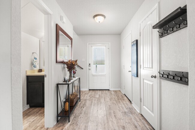 Foto del edificio - 432 Salt Fork