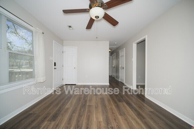 Foto del edificio - 6942 Wentworth St