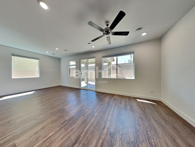 Foto del edificio - 9171 Ribbon Mdw Ct