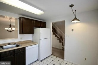 Building Photo - 14405 Black Horse Ct