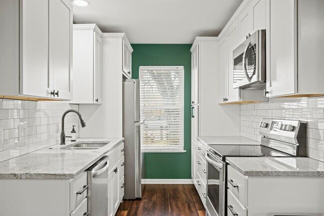 Building Photo - 2902 Great Valley Dr