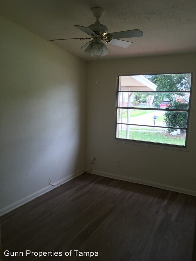 Building Photo - 3 br, 2 bath House - 8303 Croton Ave