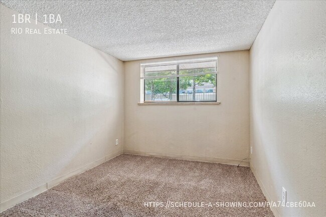 Foto del edificio - 2110 N Williams St