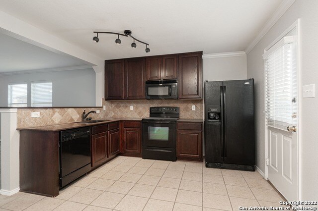 Building Photo - 3505 Mesquite Chase