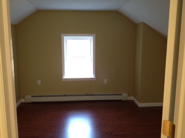 Master Bedroom - 83 Ann St