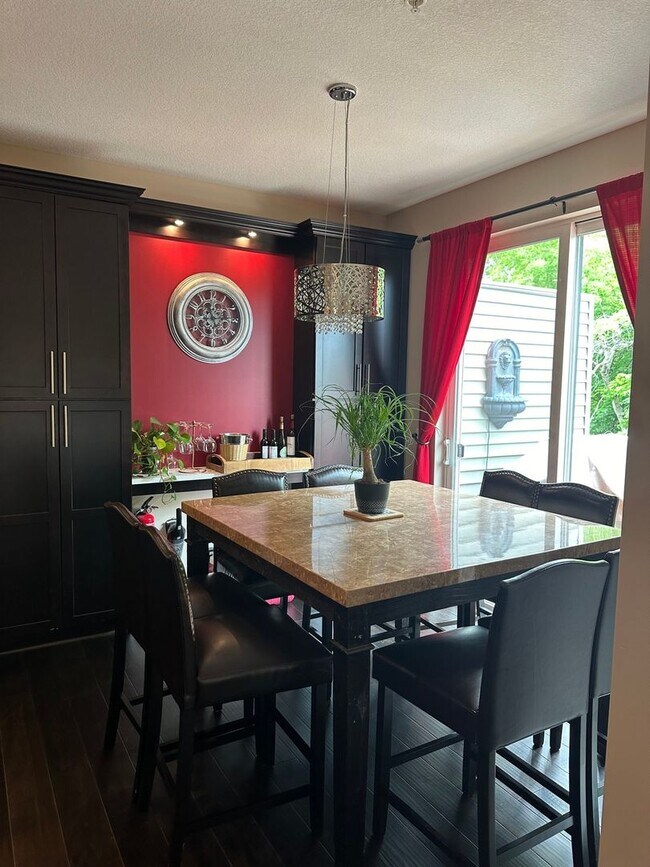 Foto del edificio - 14324 Parkside Ct NW