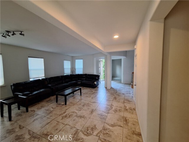 Foto del edificio - 27416 Pinyon St