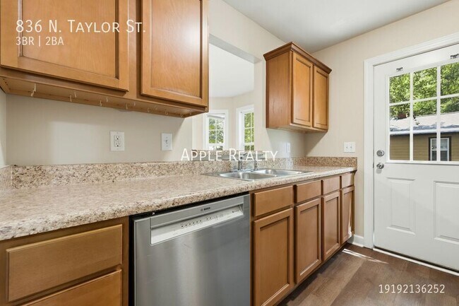 Foto del edificio - 836 N Taylor St